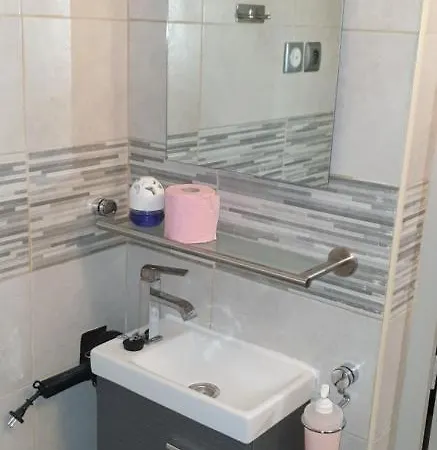 Cosy Small House Διαμέρισμα