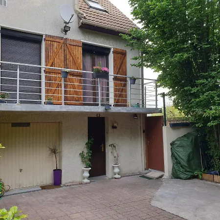 Cosy Small House Διαμέρισμα *